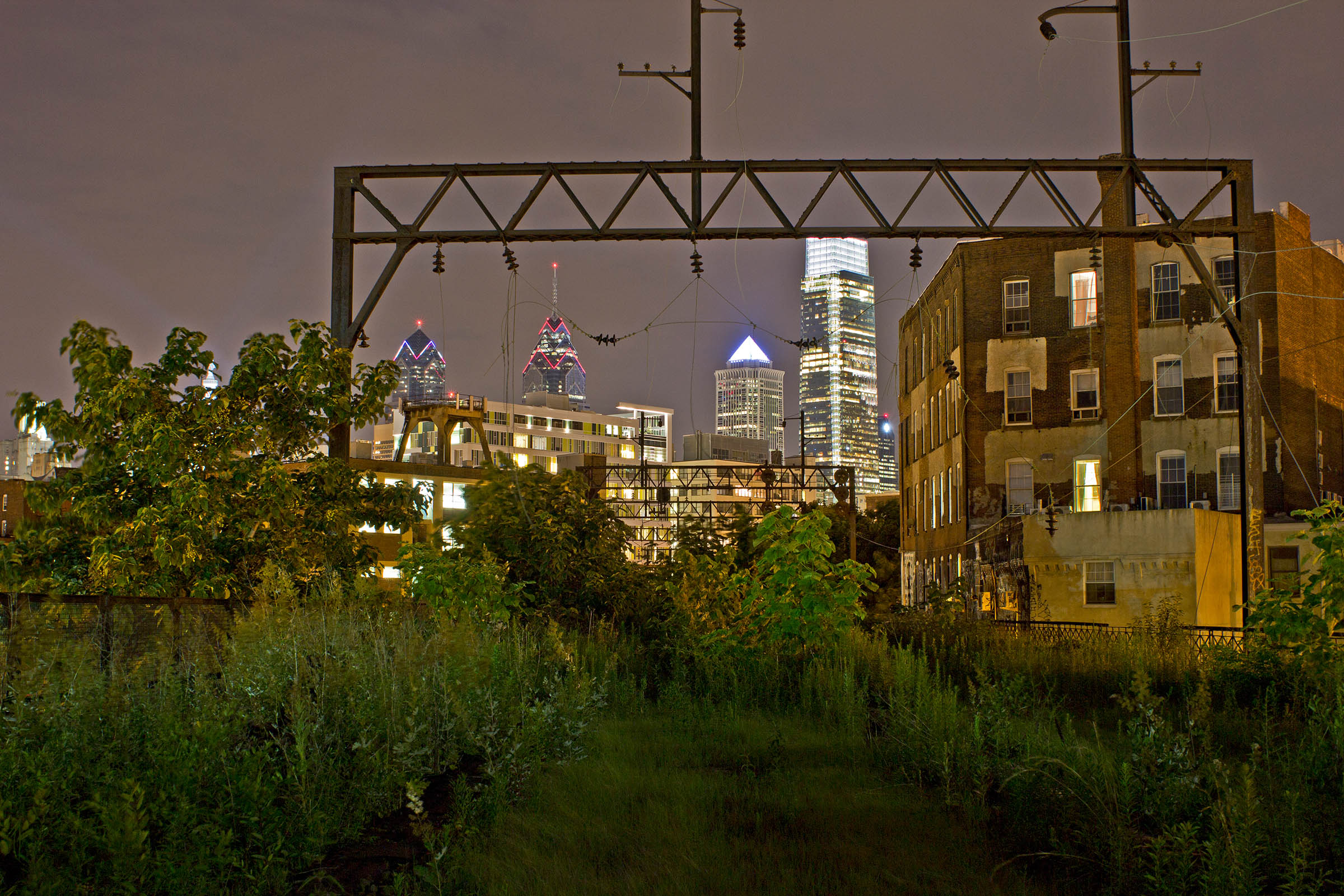 Night photo of the Philadelphia skyline, 2014.