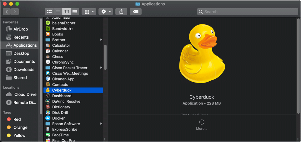 Screenshot displaying connecting to an AWS EC2 instance using Cyberduck FTP client.